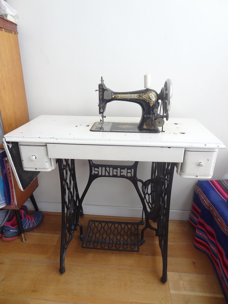 standard sewing machine serial numbers